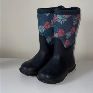 BOGS Kids' Blue and Pink Floral Boots